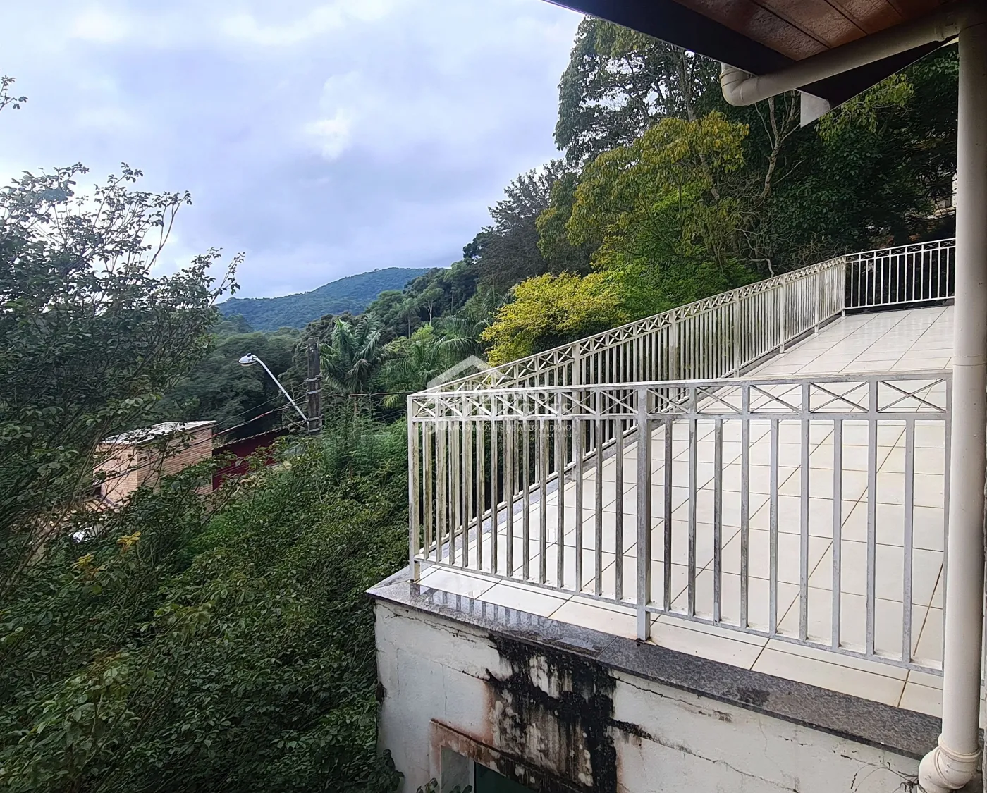 Casa para venda com 5 dormitórios no Condomínio Residencial Parque da Mantiqueira em Santo Antônio do Pinhal/SP