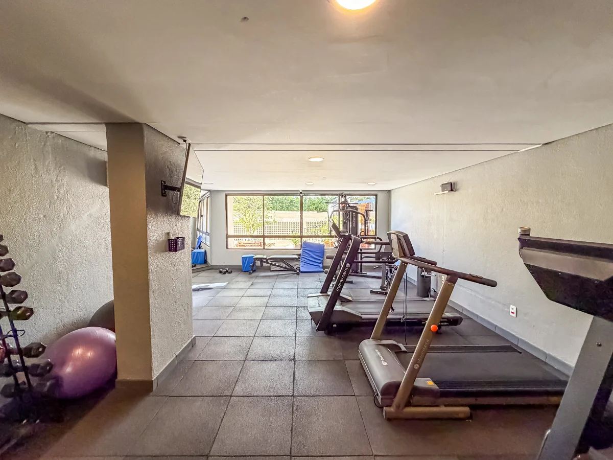 Apartamento 98 m² | 3 dormitórios | 950 m do metrô Praça da Árvore