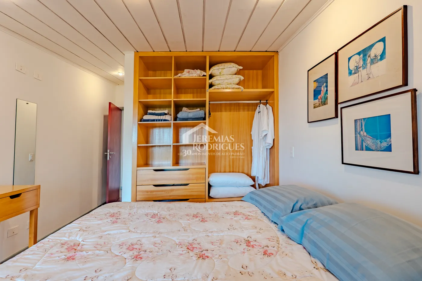 Casa para venda com 5 dormitórios no bairro Vila Inglesa em Campos do Jordão/SP