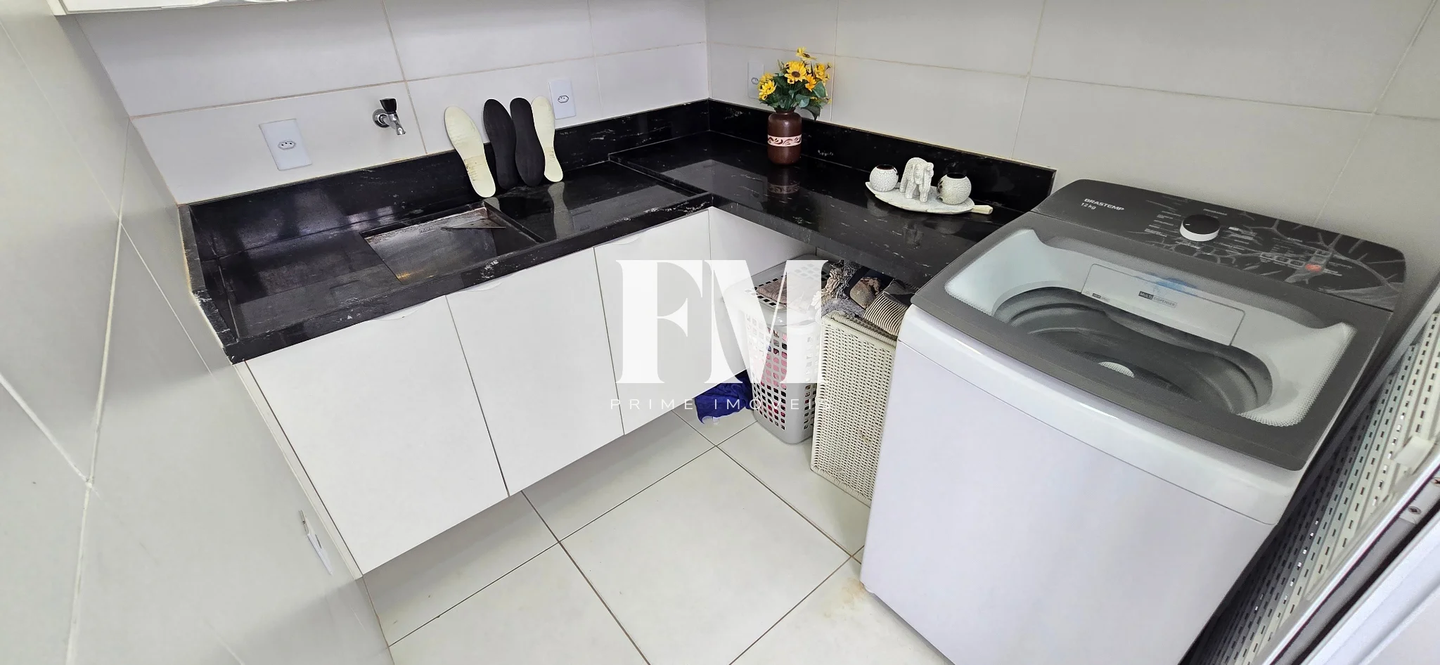 OPORTUNIDADE! Apartamento espetacular, todo  modernizado à venda na Rua Figueiredo Magalhães, Copacabana. - foto 23