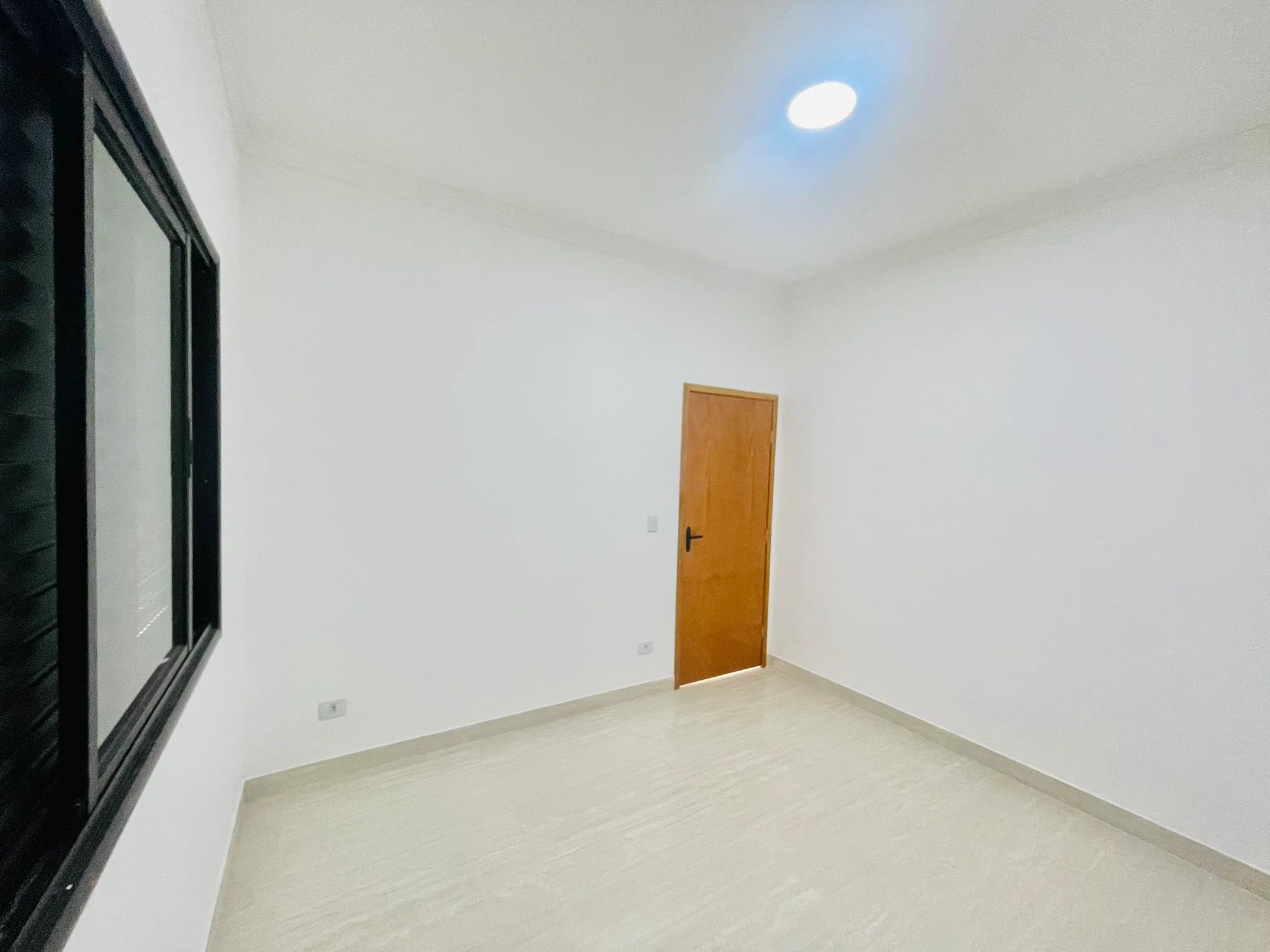 Casa para venda e locação, com 3 dormitórios no Condomínio Vila Romana em Pindamonhangaba/SP