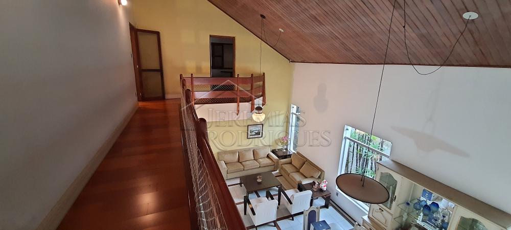 Casa à venda com 4 suítes no bairro Jardim das Nações em Taubaté/SP.