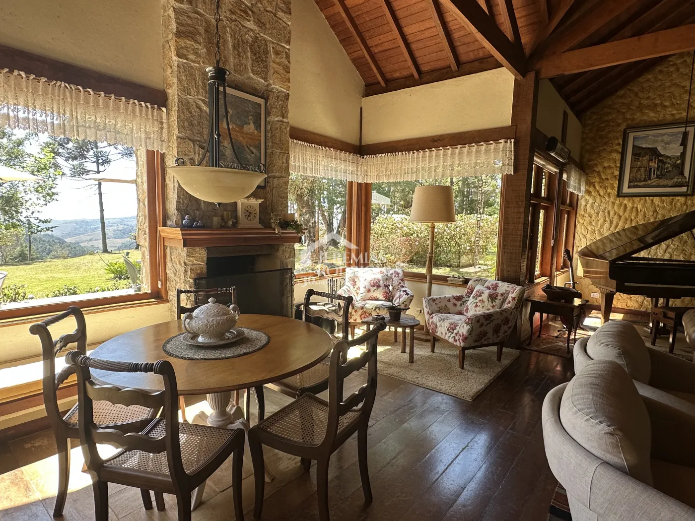 Fazenda à venda com 5,2 hectares em São Bento do Sapucaí/SP