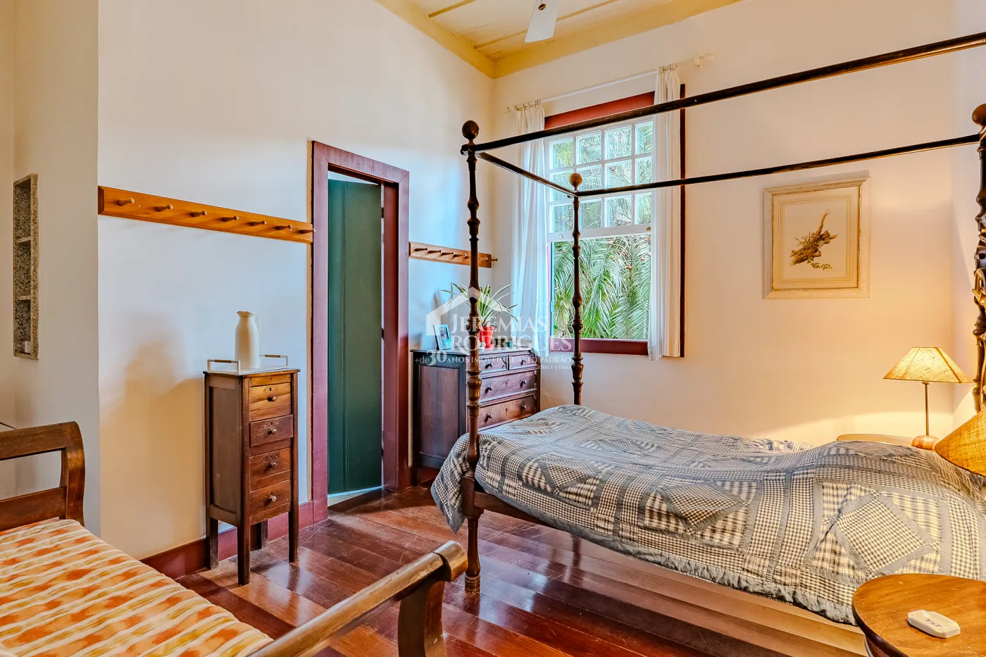 Fazenda à venda com 3.389.000,00 m² em Piraí/RJ.