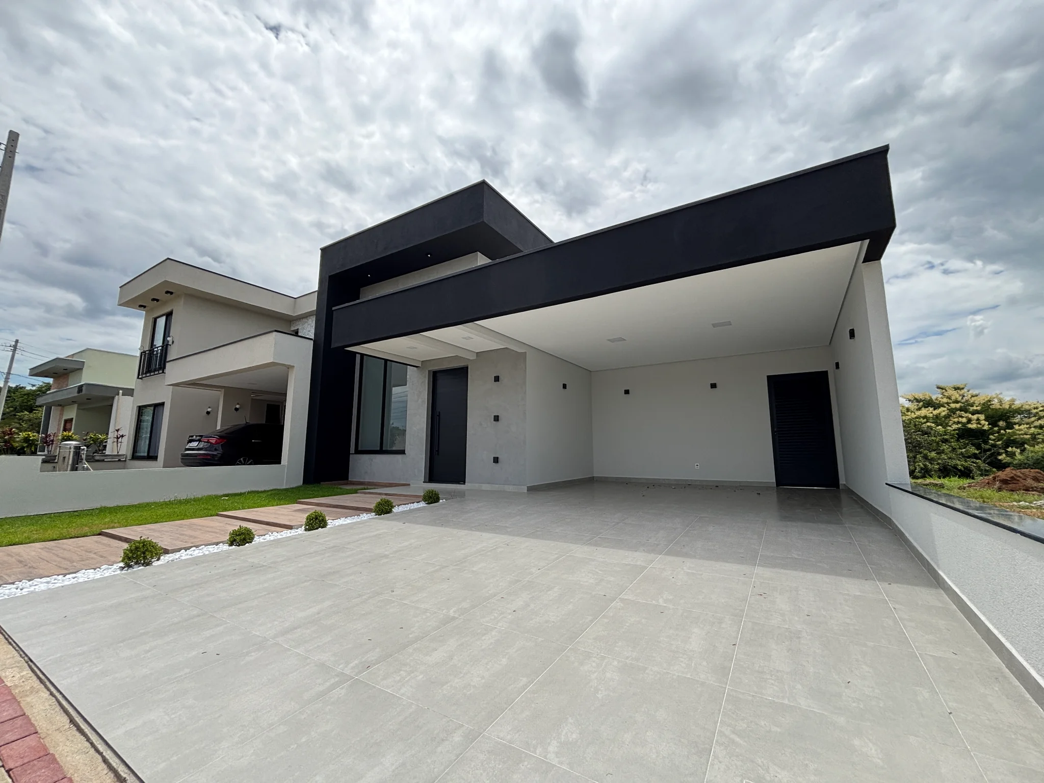 Casa alto padrão com 3 dormitórios à venda no Bosque do Imperador em Pindamonhangaba/SP