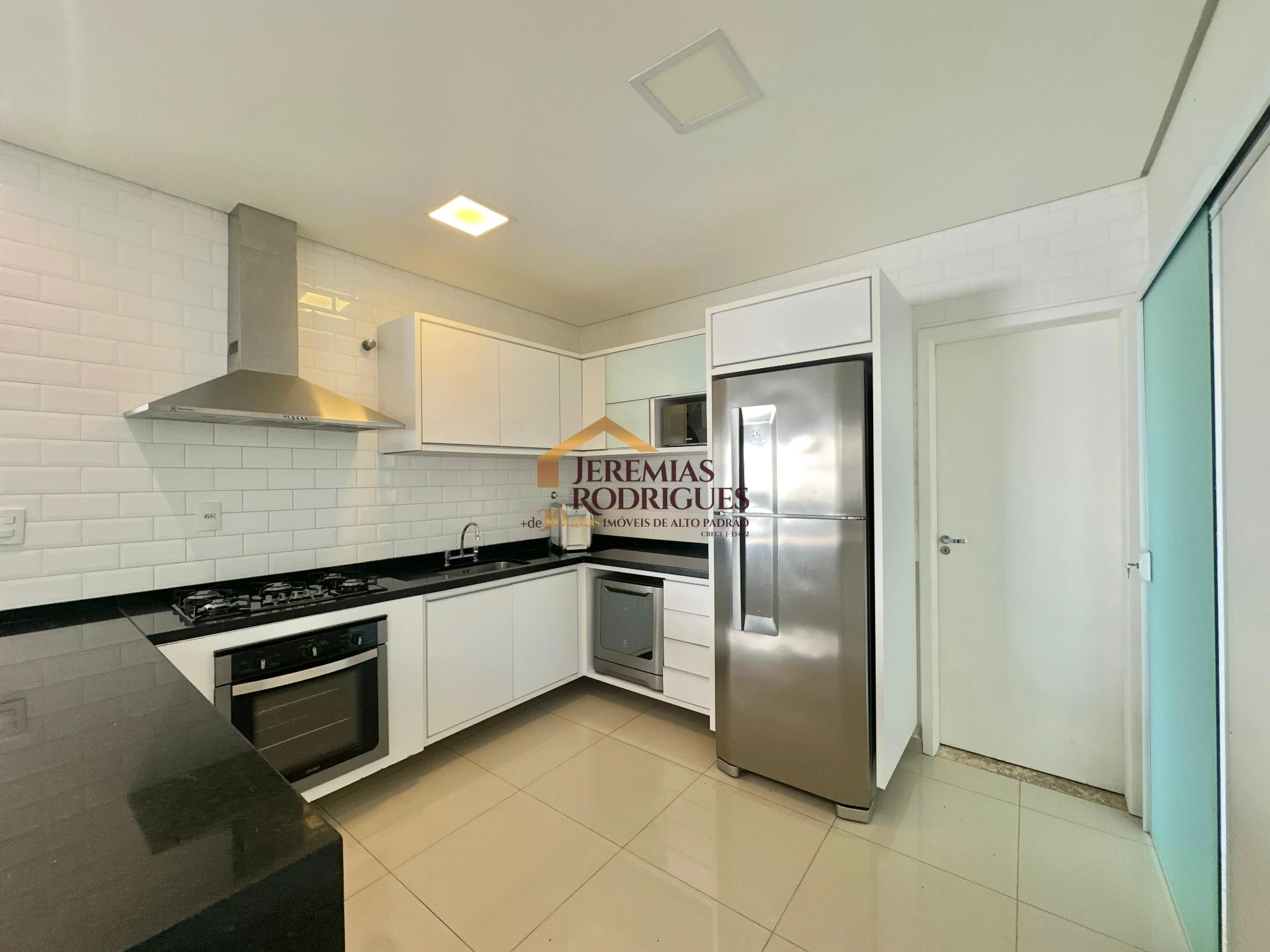 Casa para locação e venda no Condomínio Campos do Conde II Versailles em Tremembé/SP. - foto 9