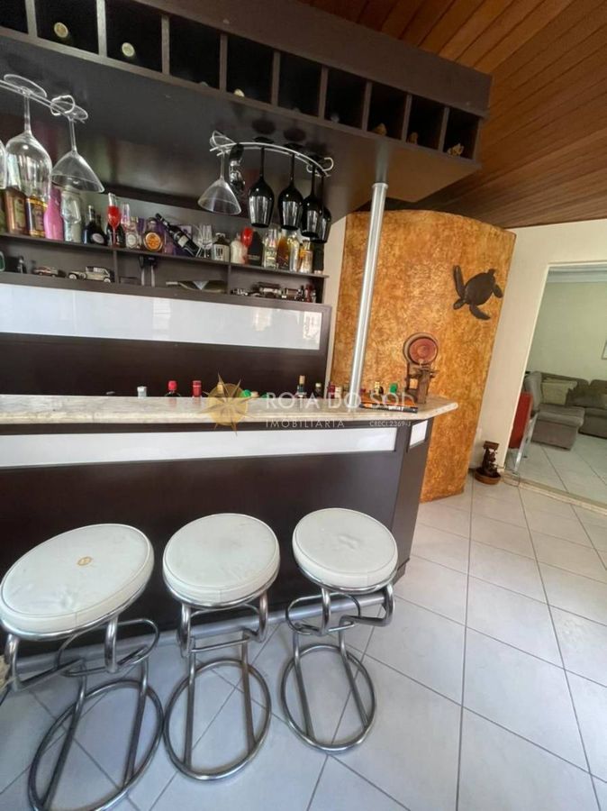 Cistal Mar Apartamento 3 Quartos e Terraço Privativo na Meia Praia