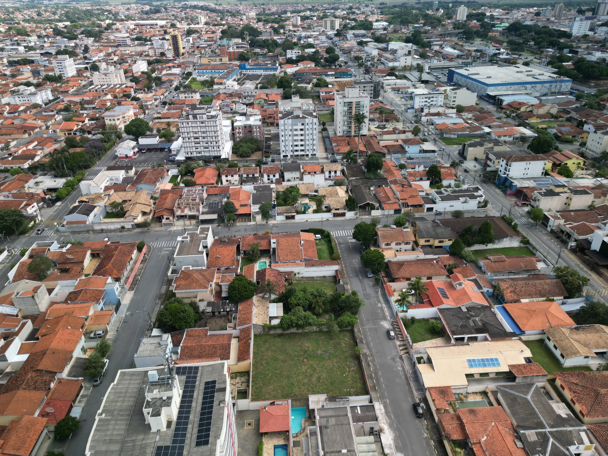 Terrenos à venda, 796,50 m² no Bairro São Benedito em Pindamonhangaba/SP