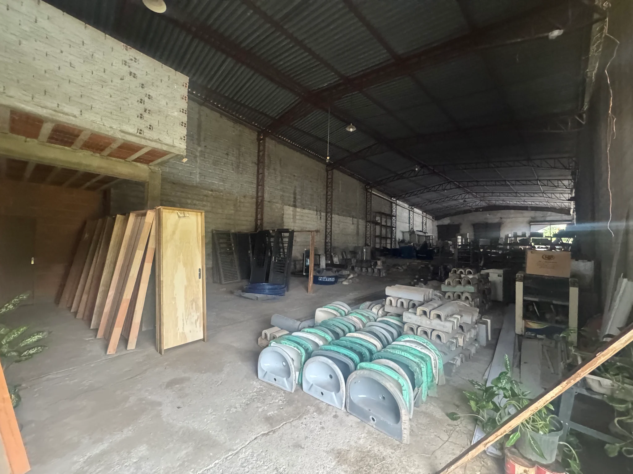 Galpão para locação no bairro Santana em Pindamonnhangaba/SP