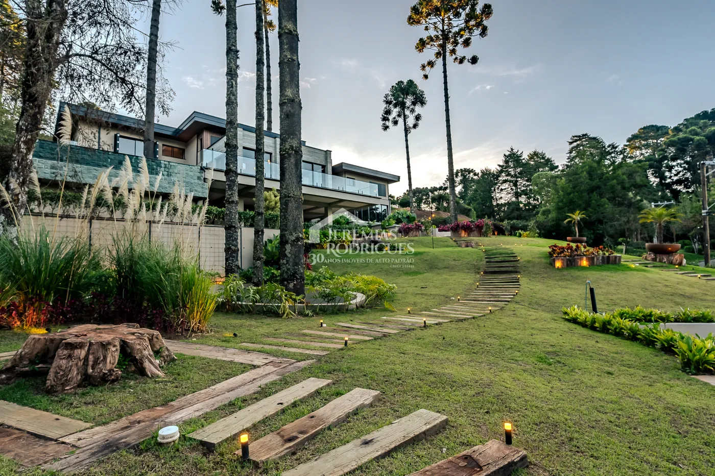 Casa de 2727 m² à venda por R$ 15.000.000,00 - Campos do Jordão/SP