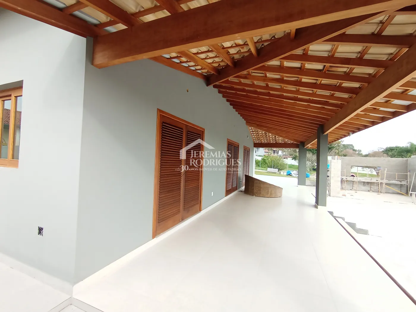 Casa à venda com 4 dormitórios no Condomínio Chácaras Cataguá em Taubaté/SP