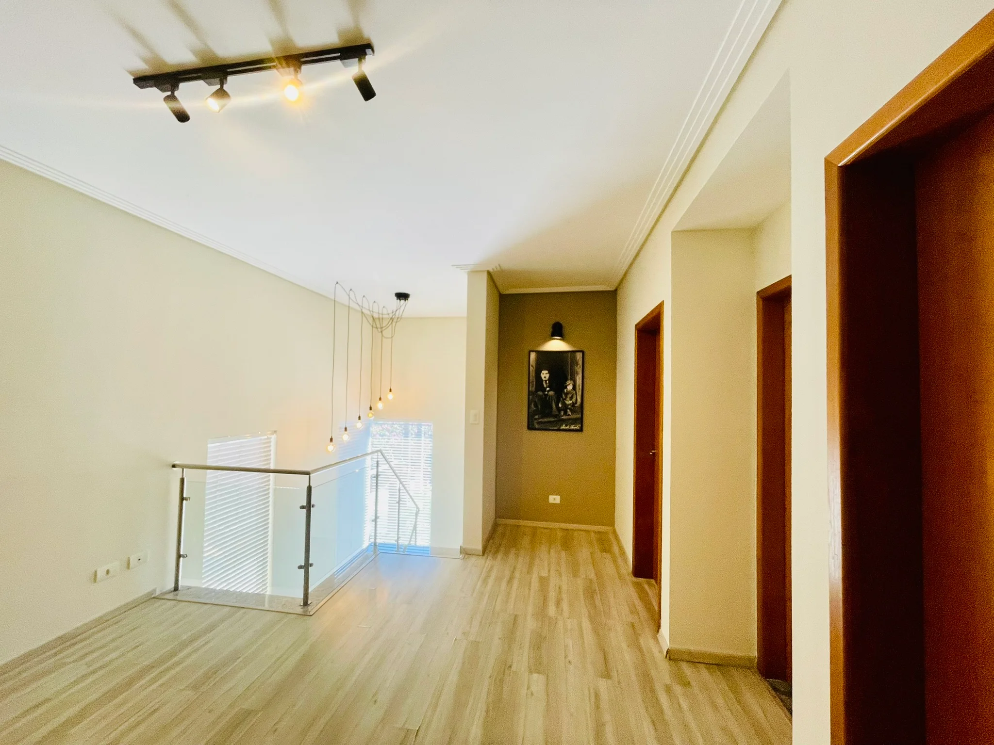 Casa à venda com 4 dormitórios no Condomínio Campos do Conde III em Tremembé/SP. 