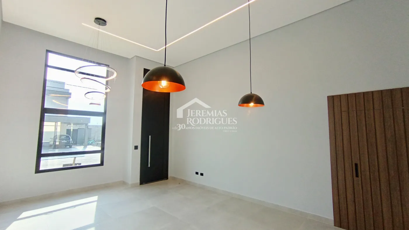 Casa à venda com 3 dormitórios no Condomínio Pérola do Vale em Tremembé/SP.