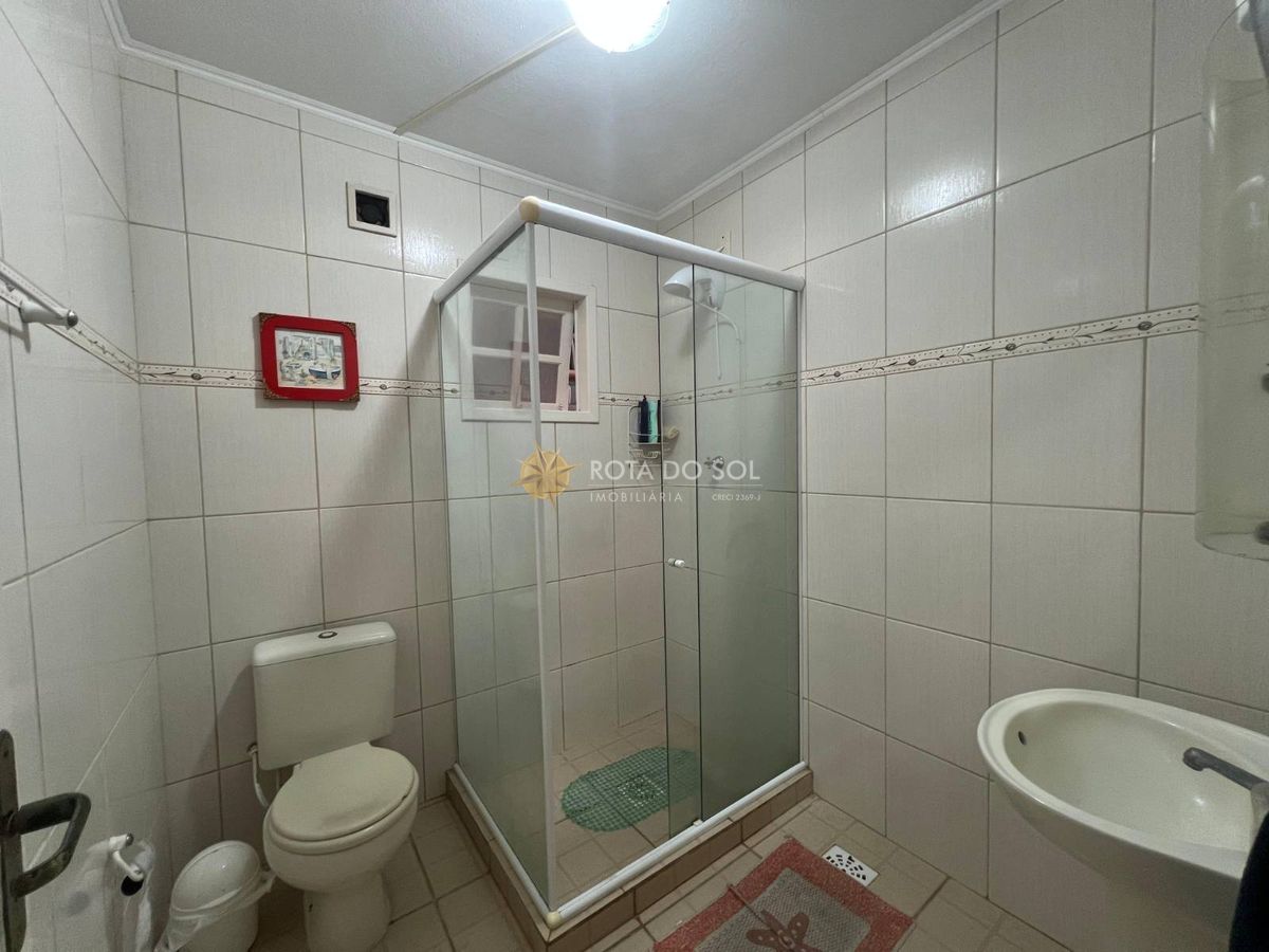 Casa à Venda 3 Quartos e 2 Vagas em Perequê Porto Belo SC — foto 8