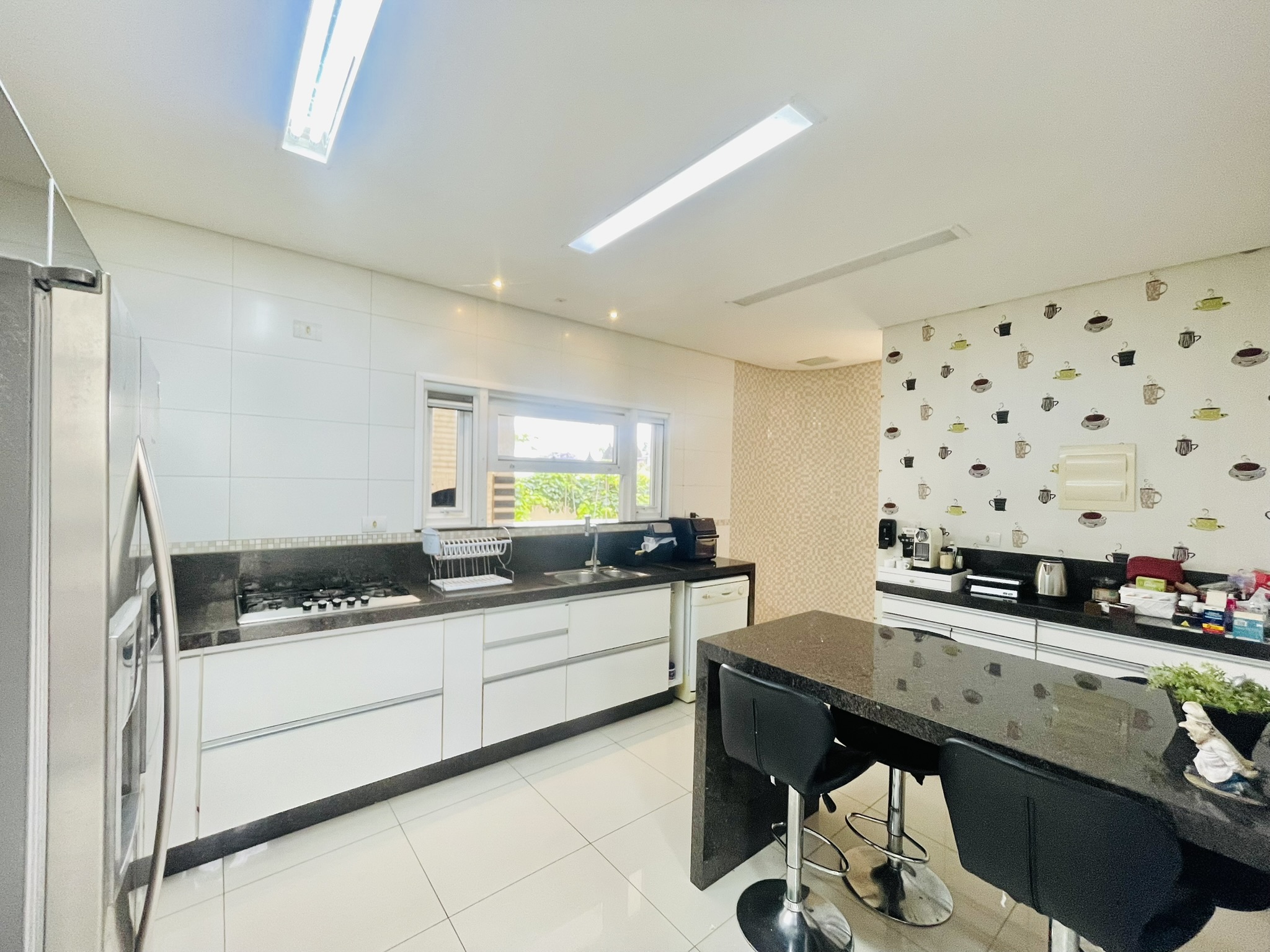 Casa para venda com 4 dormitórios no Condomínio Campos Do Conde I em Tremembé/SP