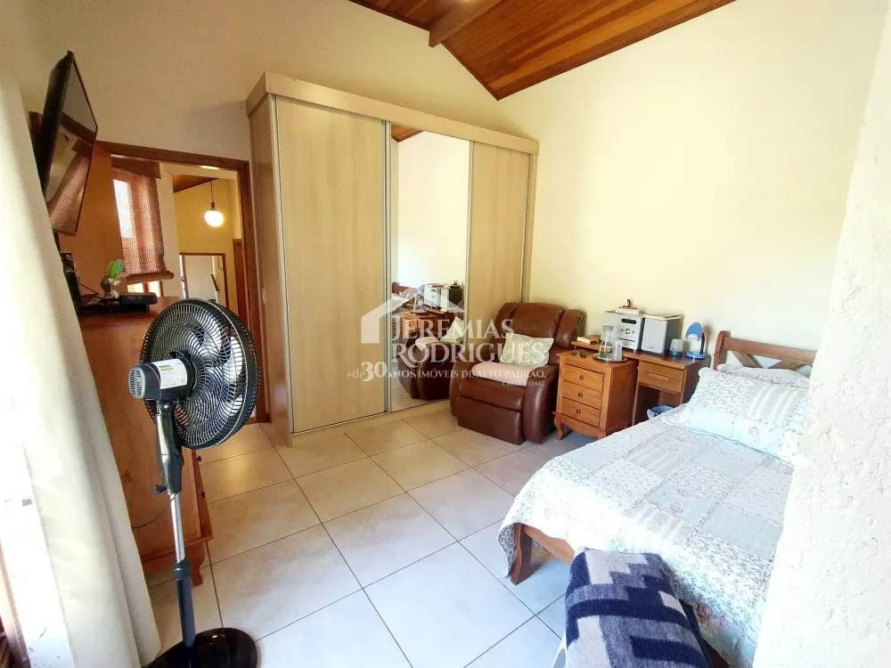 Casa com 4 dormitórios, 277 m² - Santo Antônio do Pinhal/SP