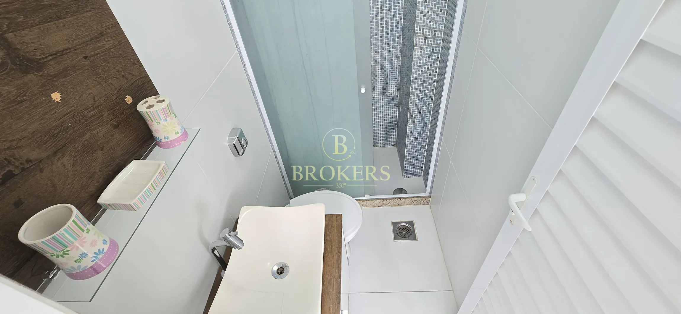 Apartamento espetacular, todo  modernizado à venda na Rua Figueiredo Magalhães, Copacabana, Rio de — foto 44