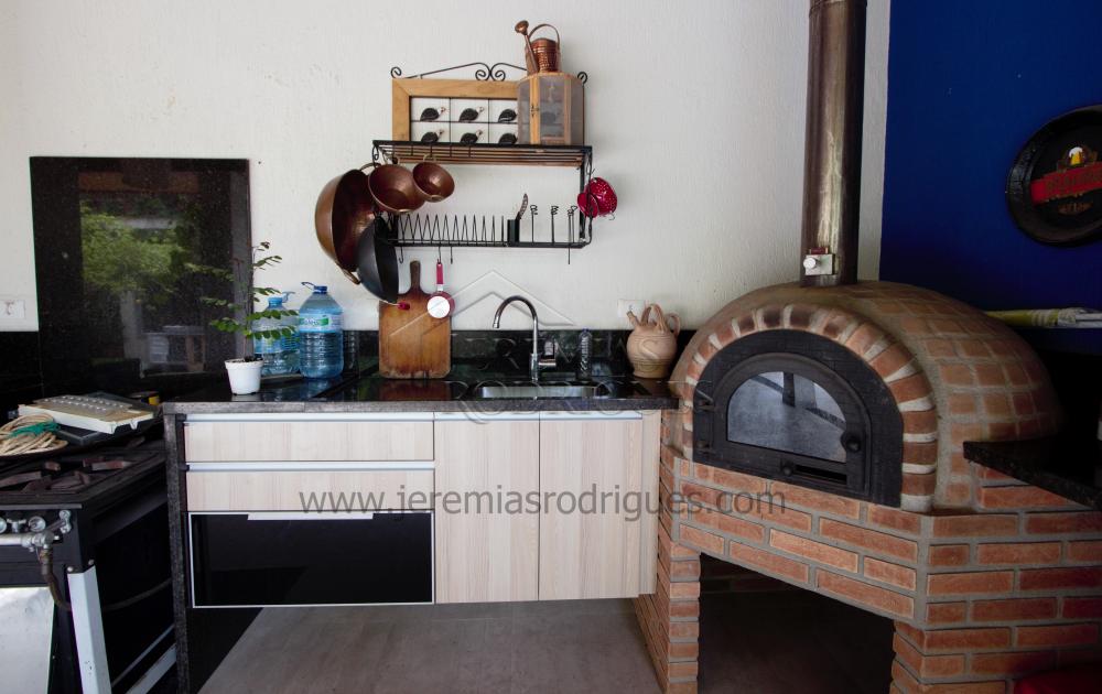 Casa à venda por R$ 1.350.000,00 - Taubaté/SP