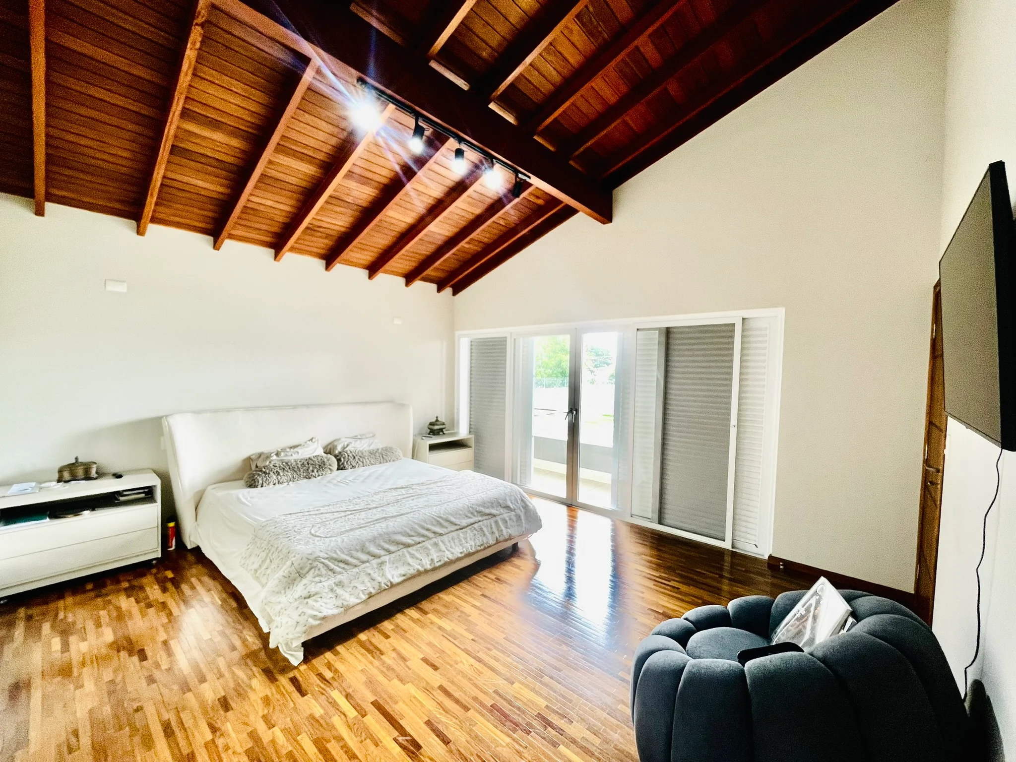 Casa à venda com 3 suítes no Condomínio Residencial San Marco em Taubaté/SP