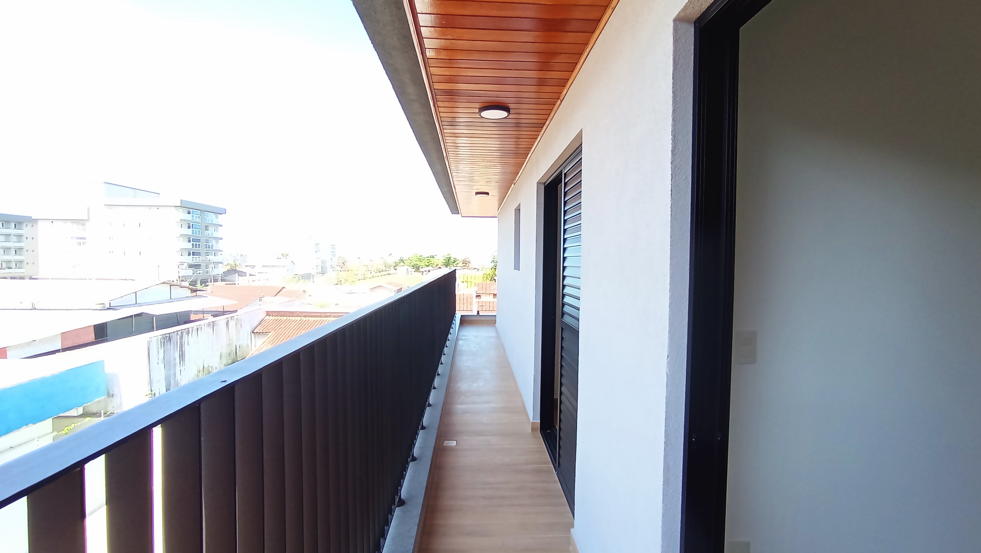 Apartamento à venda com 3 suítes, 124 m² no Edifício Residencial Apoema em Ubatuba/SP.