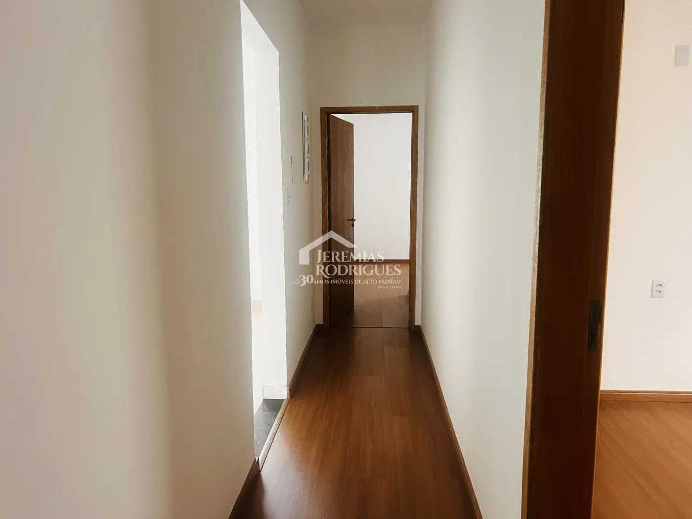 Casa à venda com 3 suítes no Condomínio Campos do Conde I em Tremembé/SP