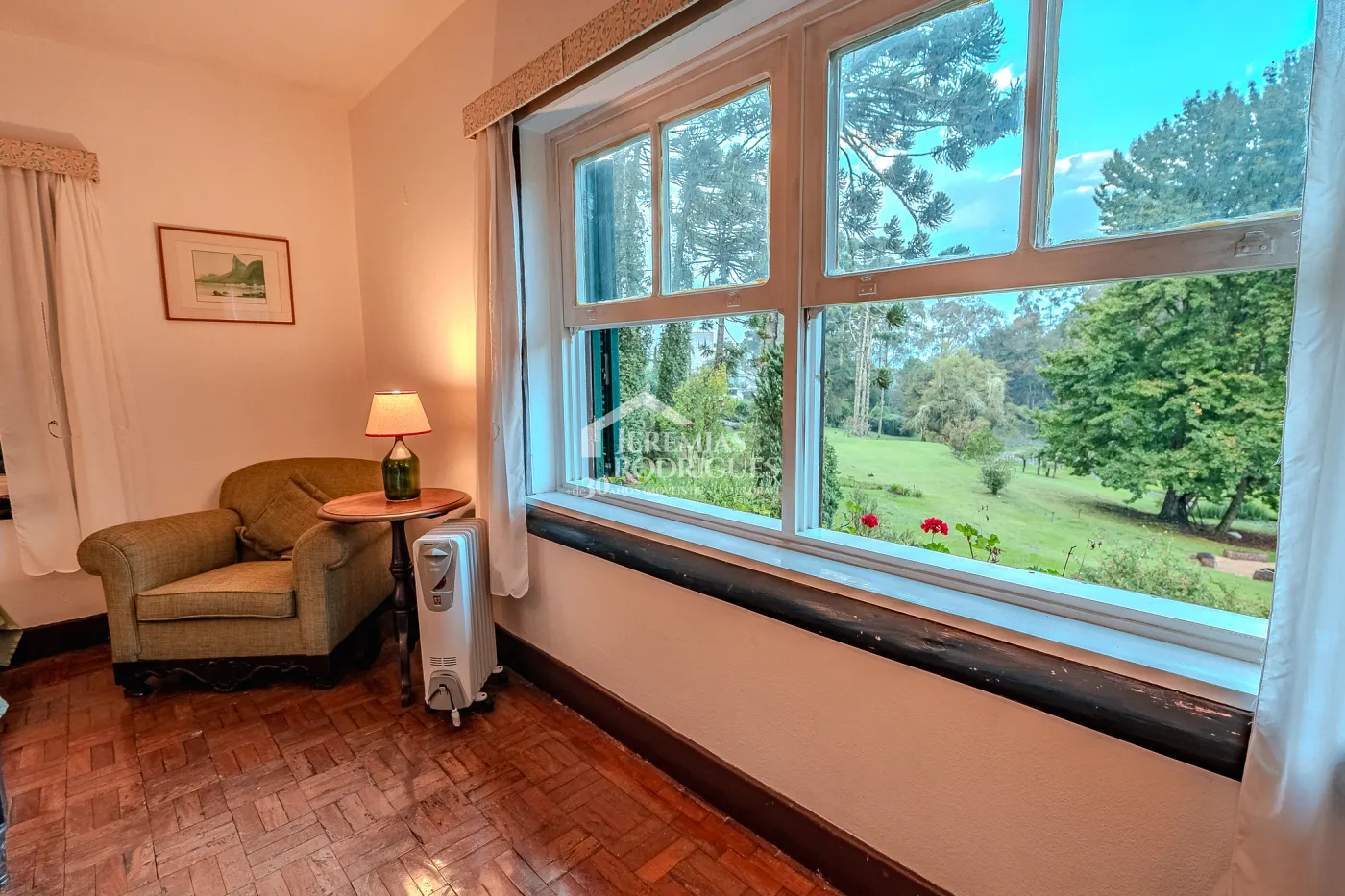 Casa com 9 dormitórios, 694 m² - Condomínio Reserva Figueiredo - Campos do Jordão/SP