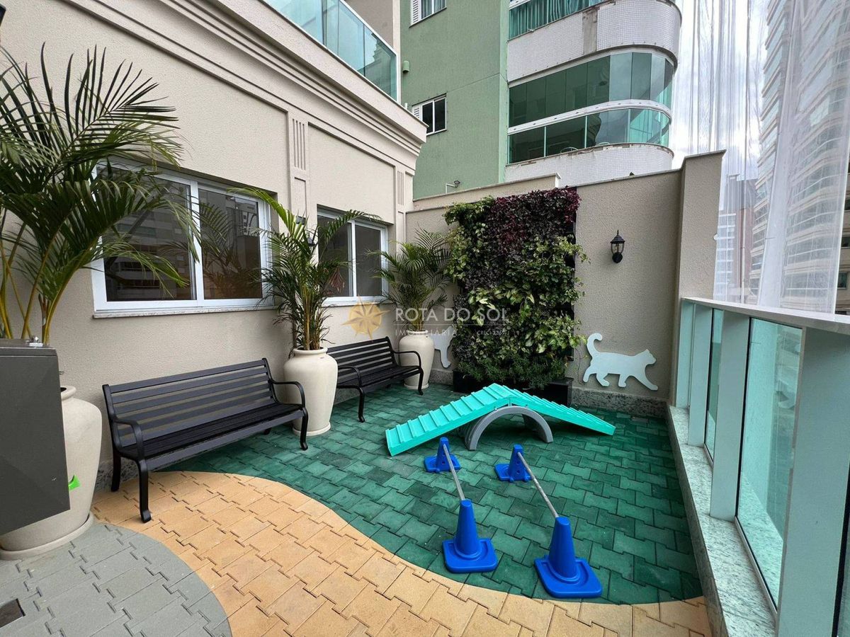 Belíssimo Apartamento 4 Suítes Quadra Mar Meia Praia Itapema SC