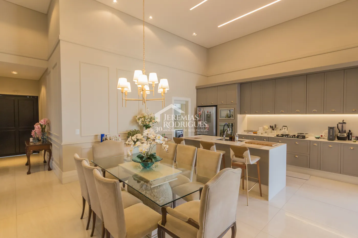 Casa à venda no Condomínio Residencial Terras de San Marco em Taubaté/SP.