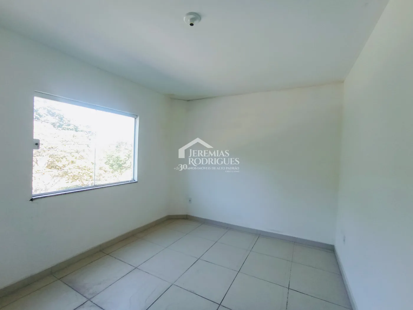 Prédio Comercial e Residencial com 720 m² no bairro Residencial Portal da Mantiqueira em Taubaté/SP
