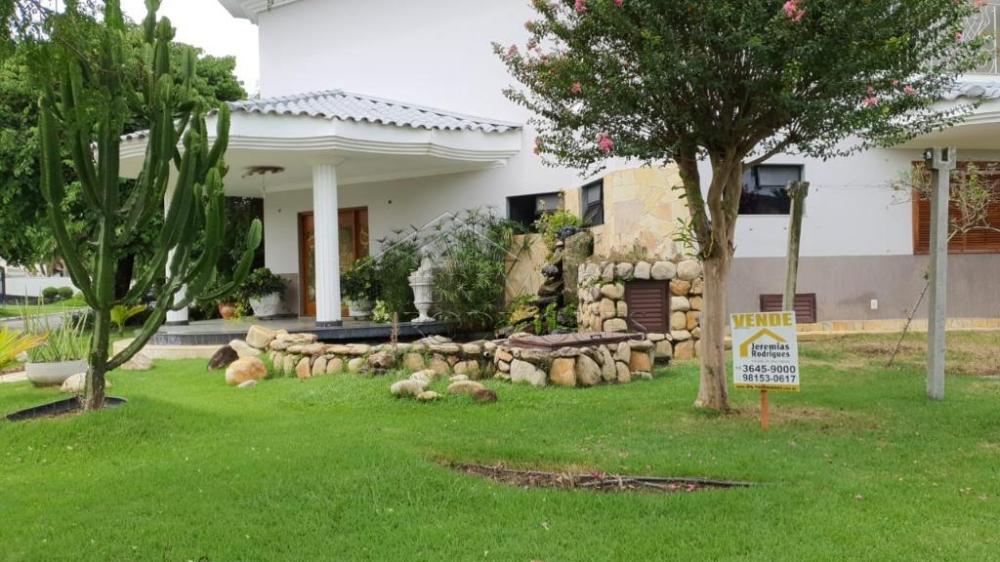 Casa à venda por R$ 3.000.000,00 - Pindamonhangaba/SP