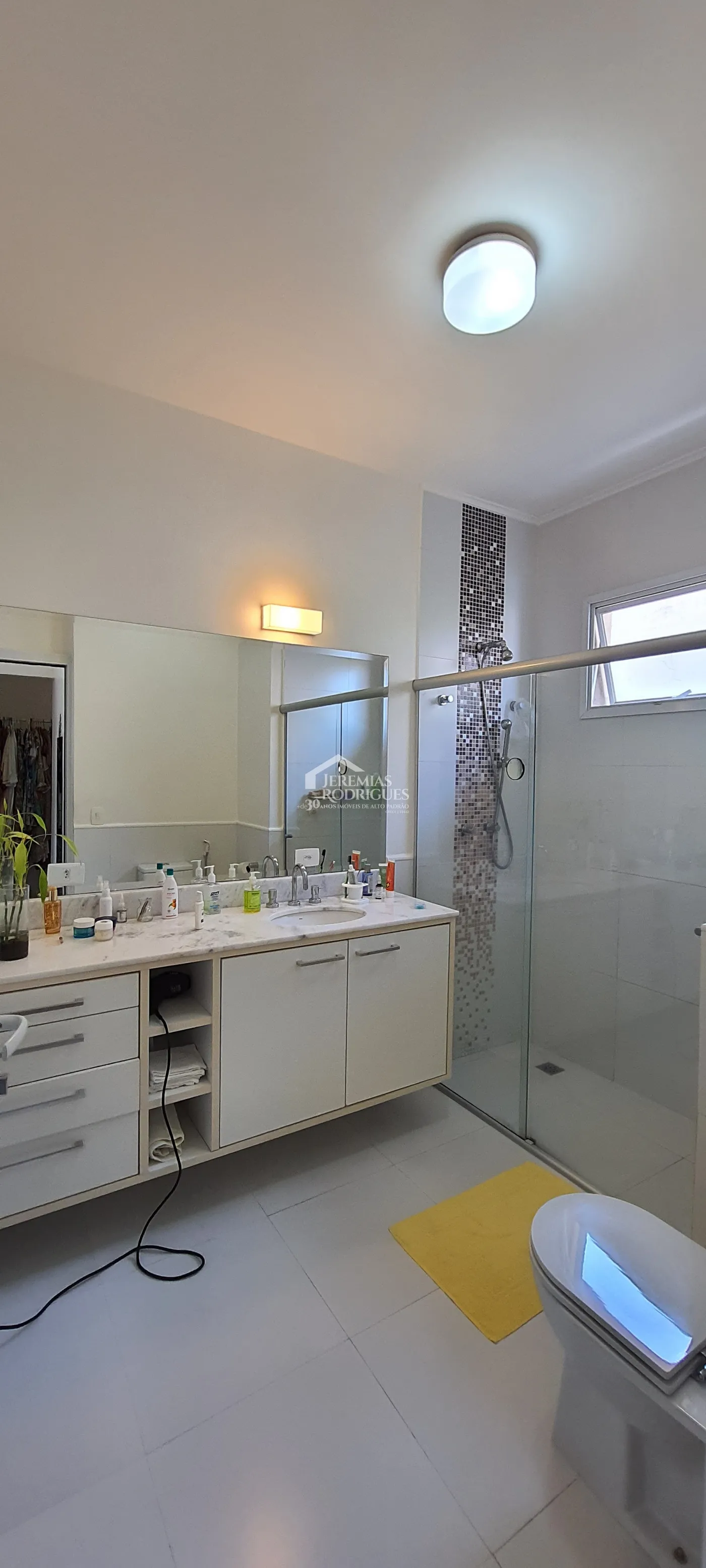 Casa com 3 suítes para venda no Condomínio Campos Do Conde II Versailles em Tremembé/SP