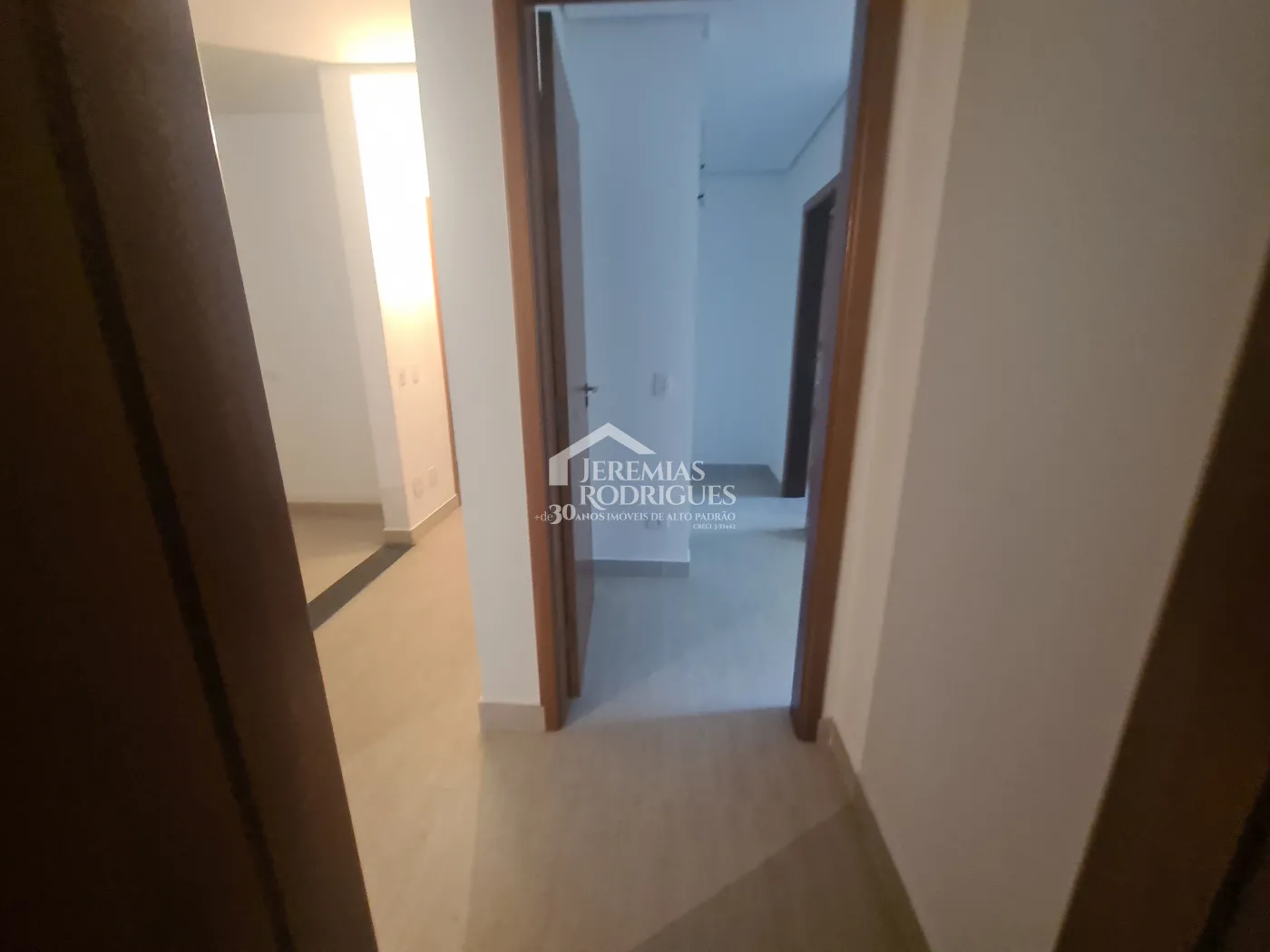 Apartamento para venda com 3 dormitórios no Condomínio Vila Americana em Campos do Jordão/SP