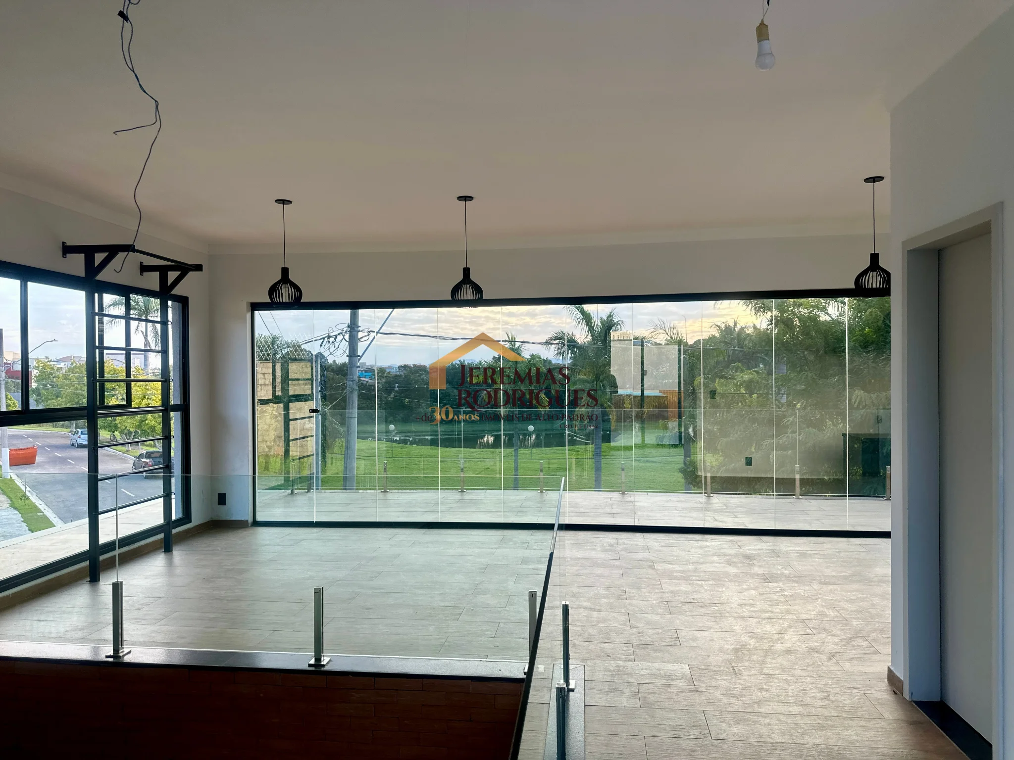 Casa para venda e locação no Condomínio Residencial Verdes Vales em Taubaté/SP.