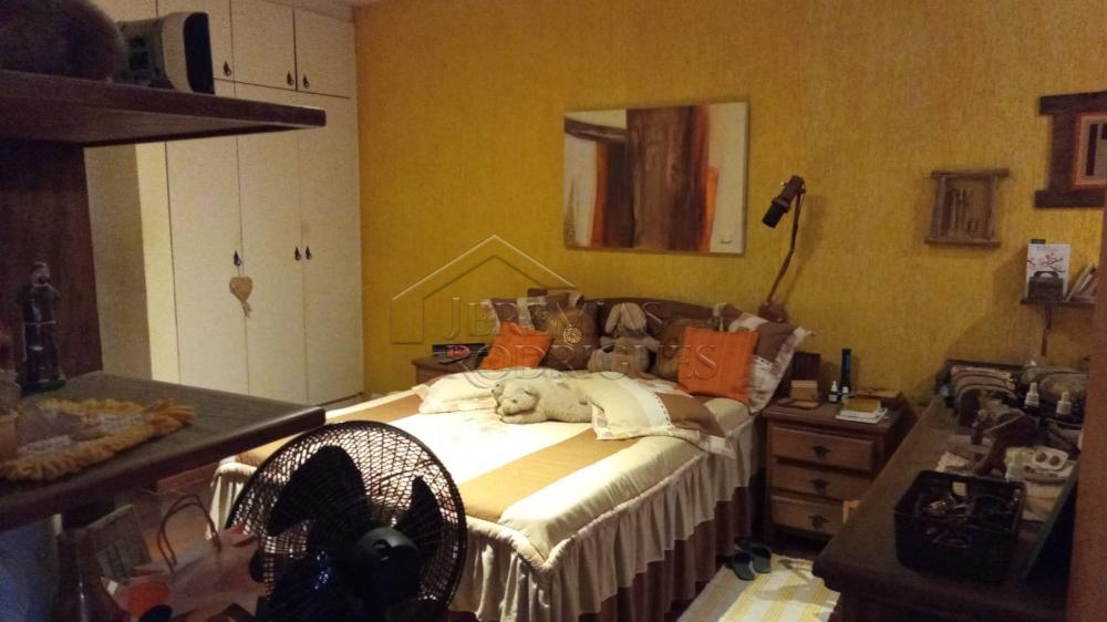 Casa com 3 quartos, 260 m², à venda por R$ 1.200.000- Centro - Taubaté/SP