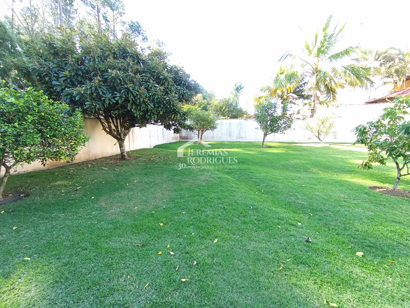 Casa à venda com 4 dormitórios no Condomínio Village Paineiras em Pindamonhangaba/SP