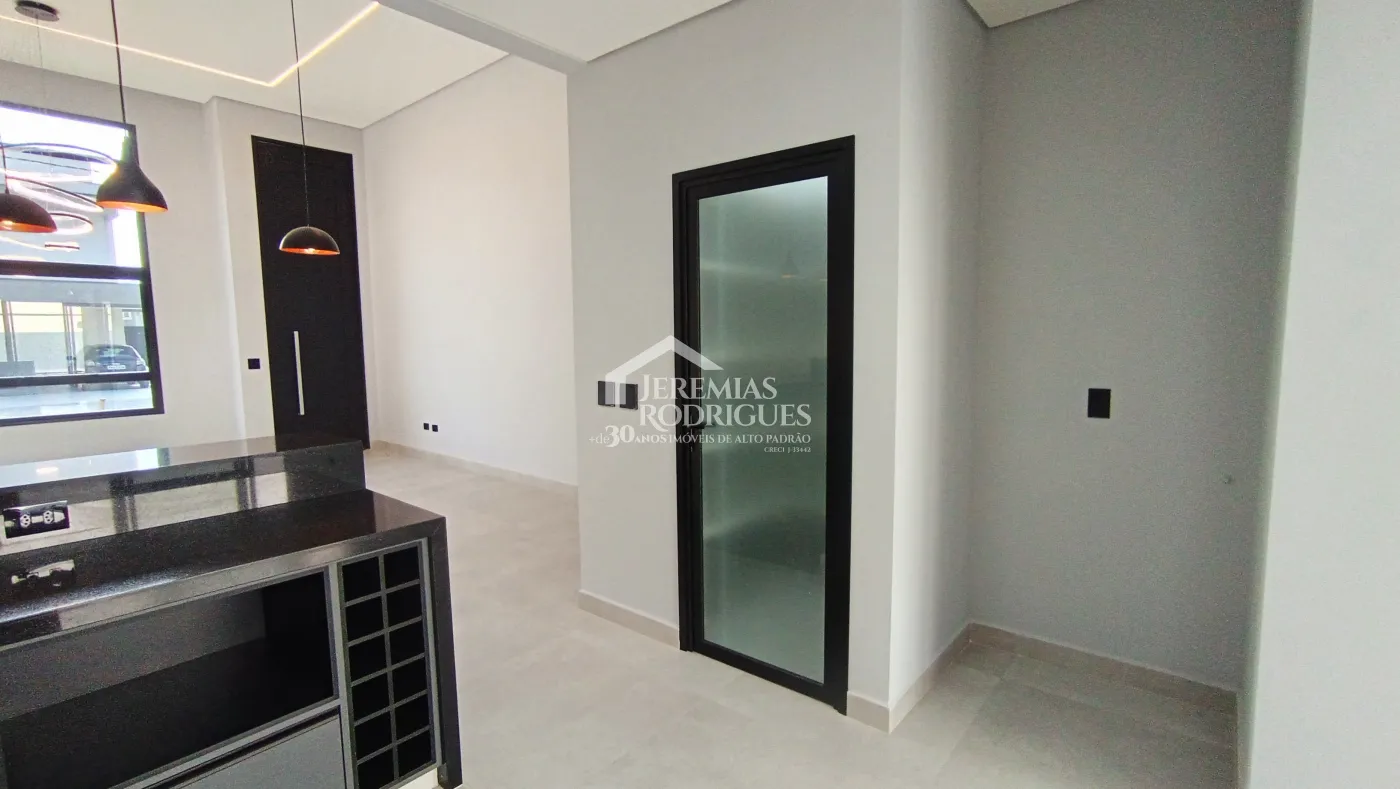 Casa à venda com 3 dormitórios no Condomínio Pérola do Vale em Tremembé/SP.