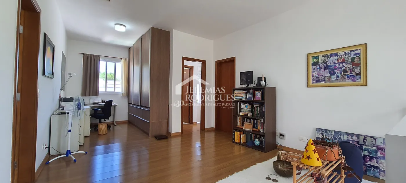 Casa com 3 suítes para venda no Condomínio Campos Do Conde II Versailles em Tremembé/SP