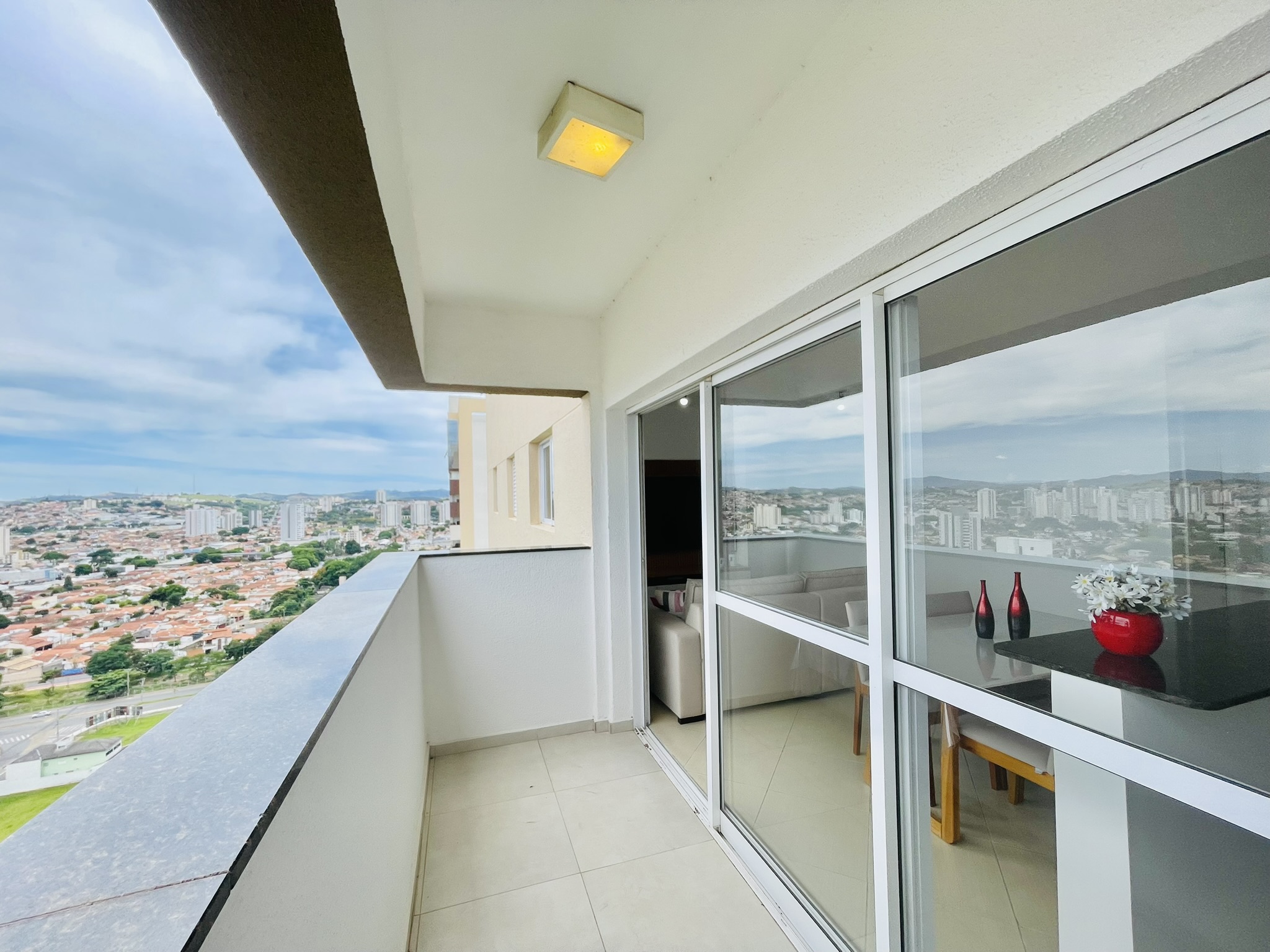 Apartamento à venda com 3 dormitórios, 93 m² no Condomínio Vie Nouvelle em Taubaté/SP.