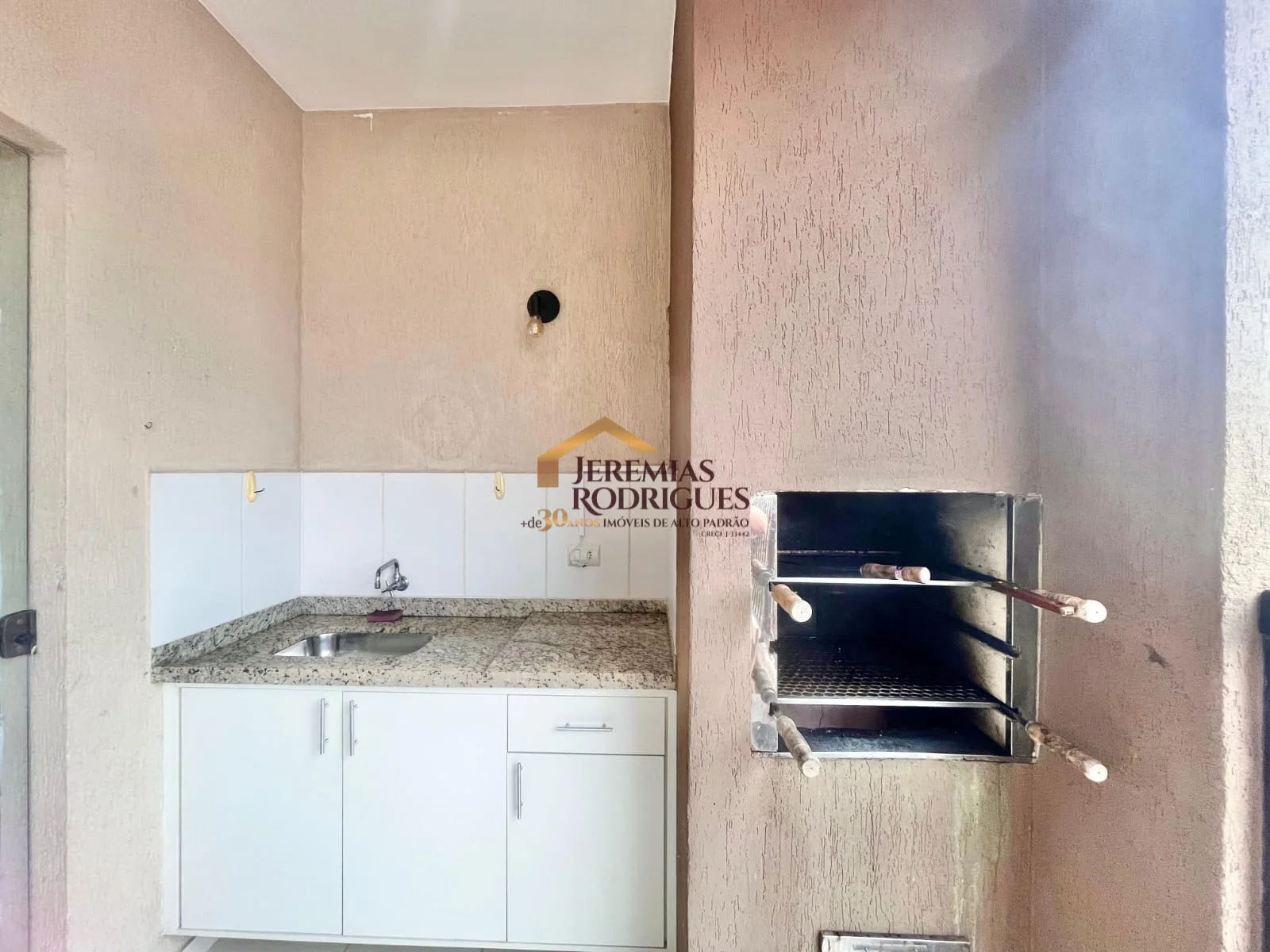 Apartamento Semi mobiliado, porteira fechada à venda no Bairro do Itaguá em Ubatuba/SP. — foto 19