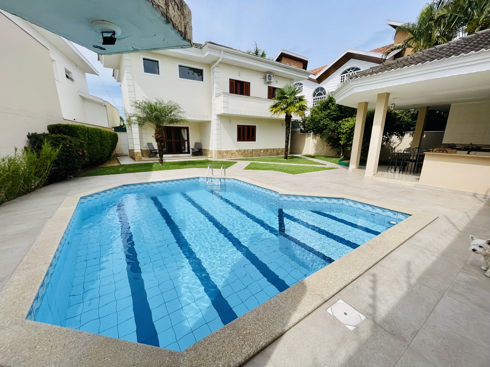 Casa para venda e locação com 4 dormitórios no Condomínio Taubaté Village em Taubaté/SP