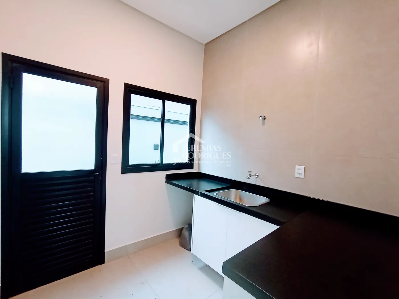 Casa à venda com 4 suítes no Condomínio Cyrella Landscape em Taubaté/SP