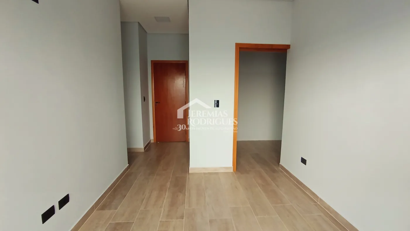 Casa à venda com 3 dormitórios no Condomínio Pérola do Vale em Tremembé/SP.