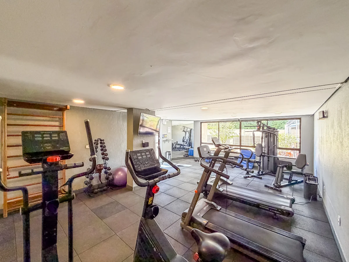 Apartamento 98 m² | 3 dormitórios | 950 m do metrô Praça da Árvore