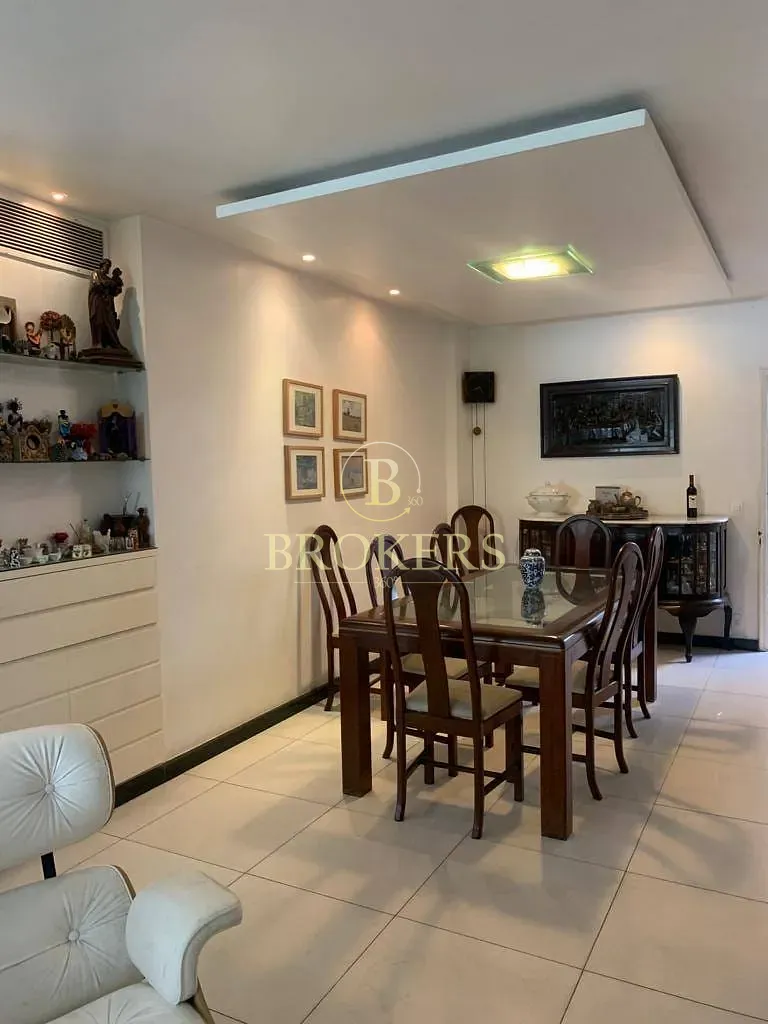 Apartamento à venda Rua Cosme Velho - Cosme Velho. Varanda, 4 quartos, sendo 2 suítes, 3 vagas na e — foto 3