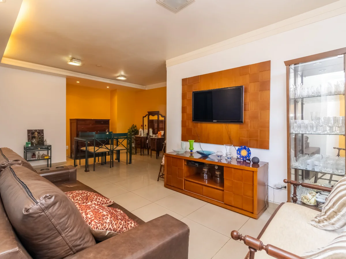 Apartamento 98 m² | 3 dormitórios | 950 m do metrô Praça da Árvore