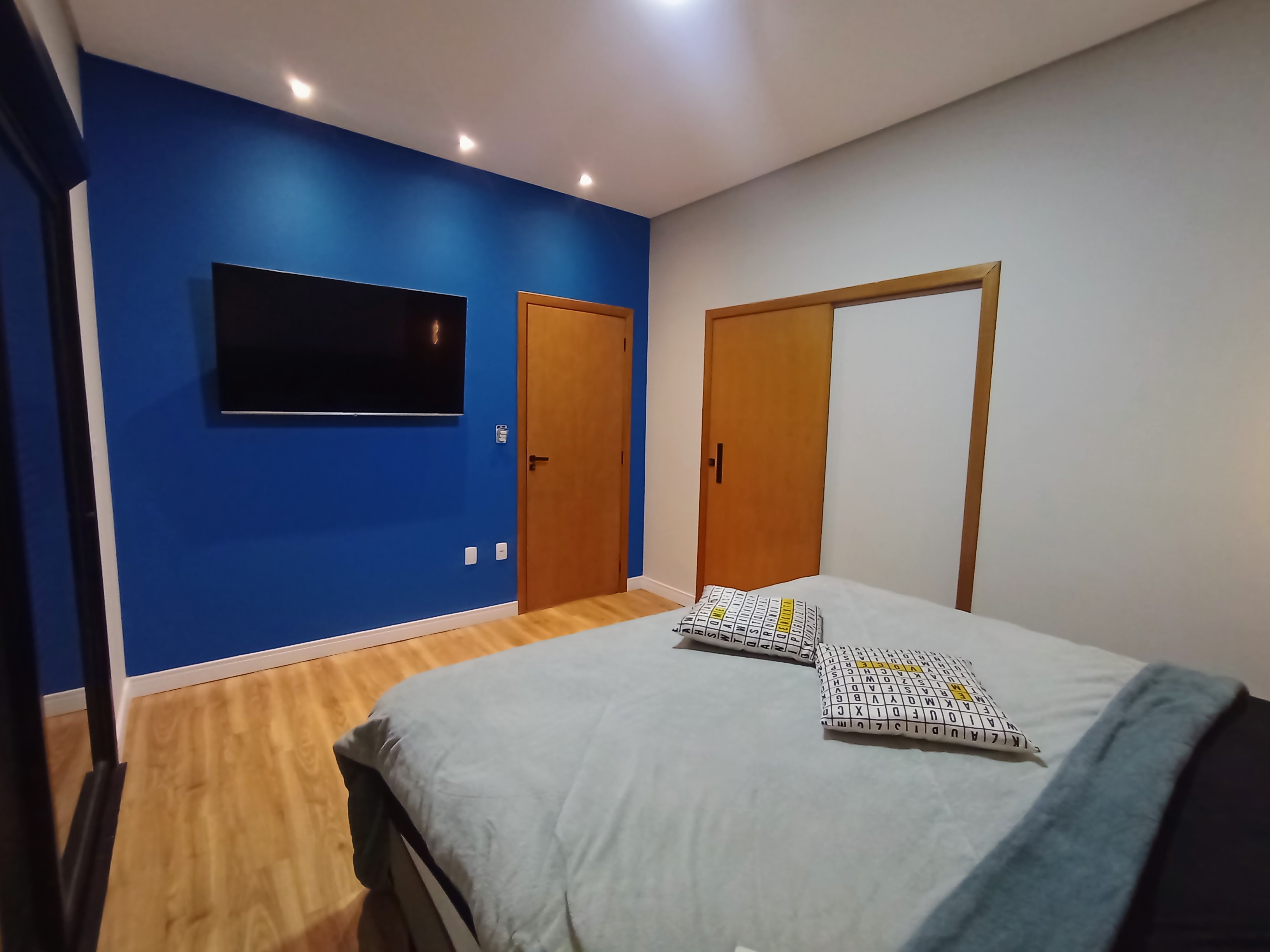 Casa à venda com 4 dormitórios no Condomínio Cyrela Landscape em Taubaté/SP.