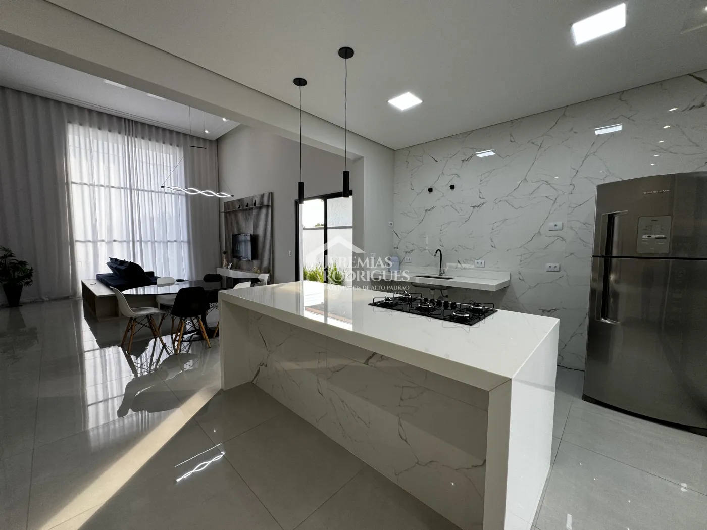 Casa com 3 suítes, 245 m² - Condomínio Village Splendore - Pindamonhangaba/SP.