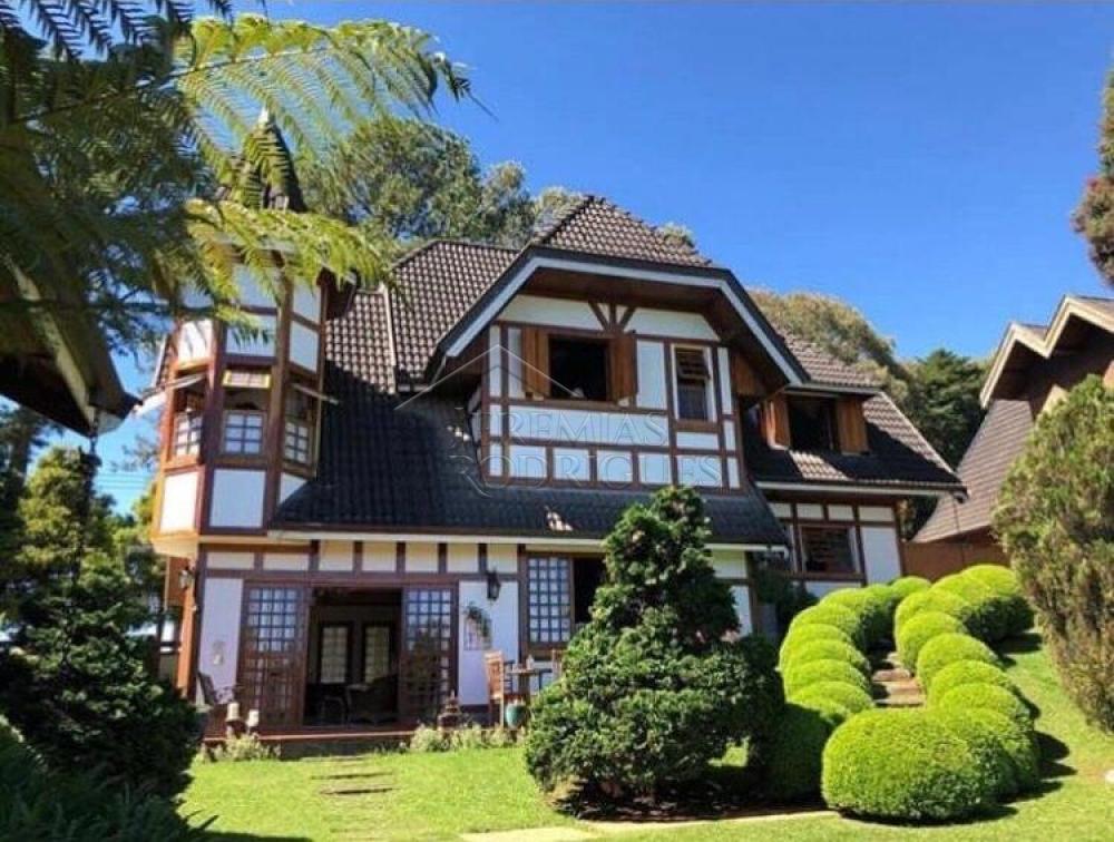 Casa à venda com 6 dormitórios no Alto Do Capivari em Campos do Jordão/SP.
