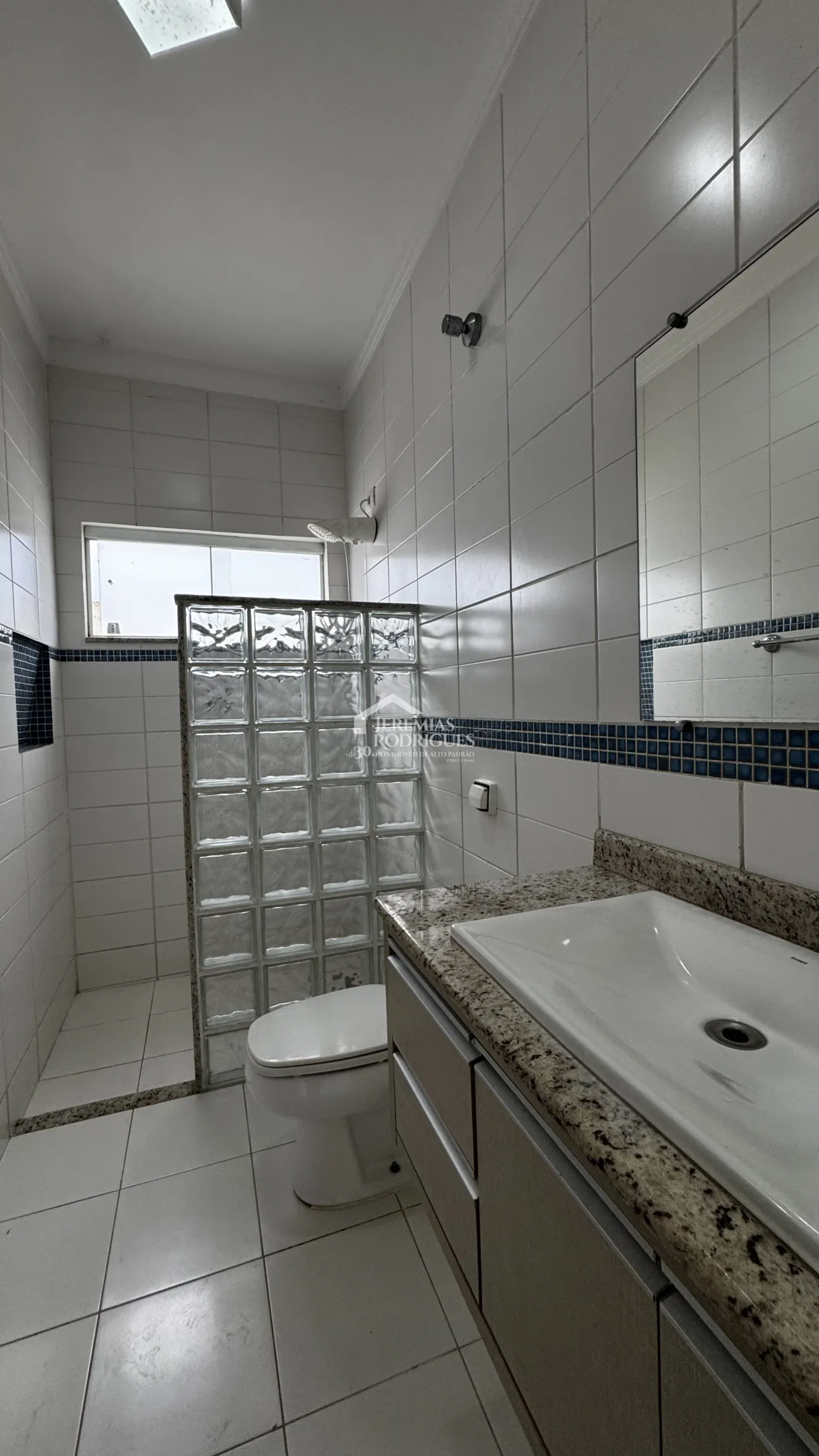 Casa com 3 dormitórios, 240 m², à venda por R$ 1.300.000- Nossa Senhora do Perpétuo Socorro - Pindamonhangaba/SP