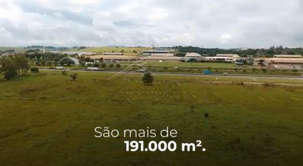 Área à venda em São José dos Campos/SP